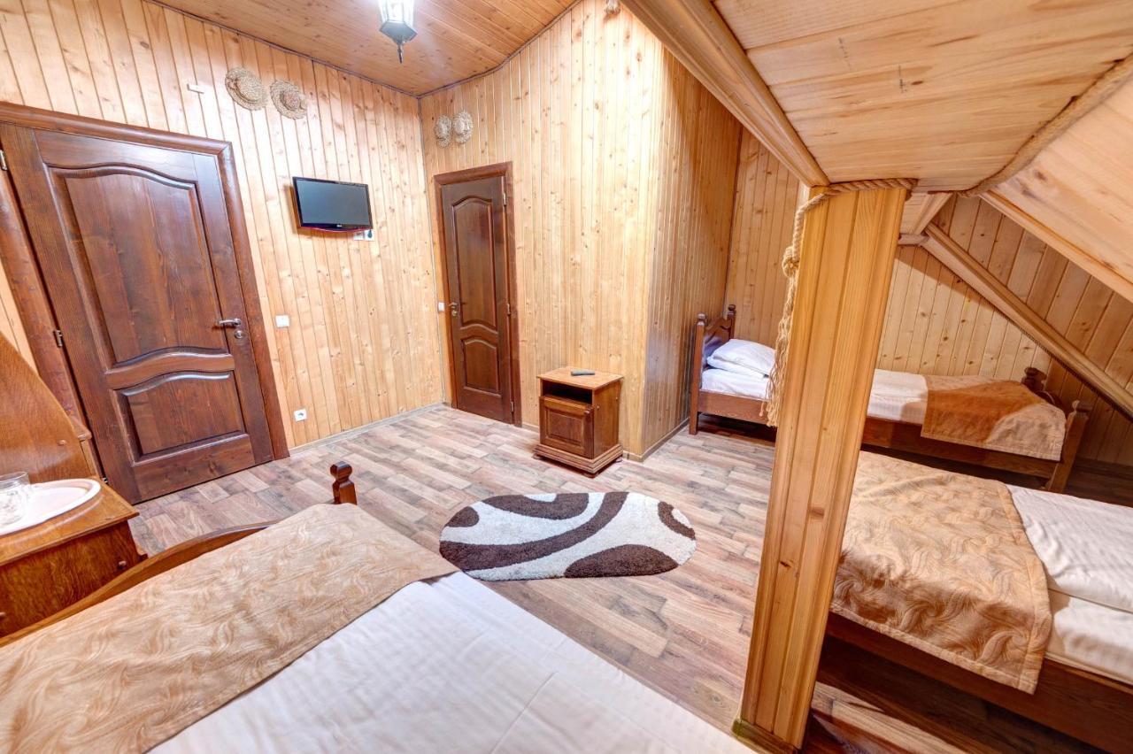 Hôtel Milli & Jon à Bukovel Extérieur photo